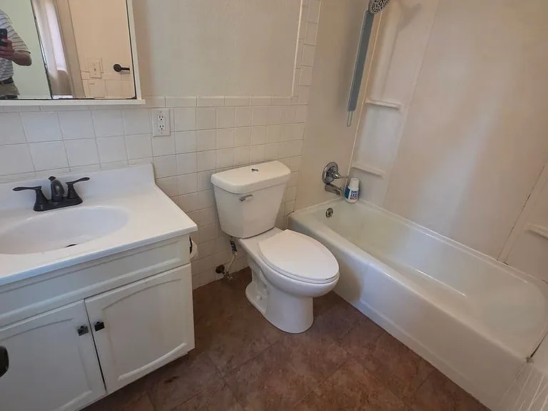 239 S Jefferson St #2 — Photo 8