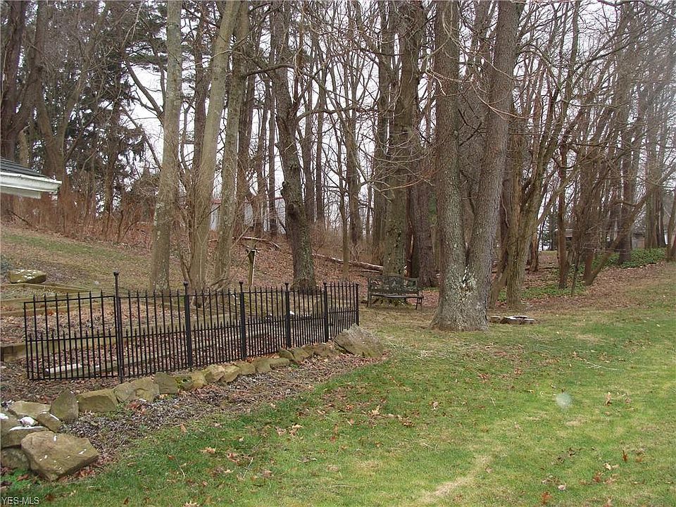 2nd image of 34895 Golf Club Rd