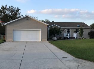 733 E Grant St, Bronson, MI 49028