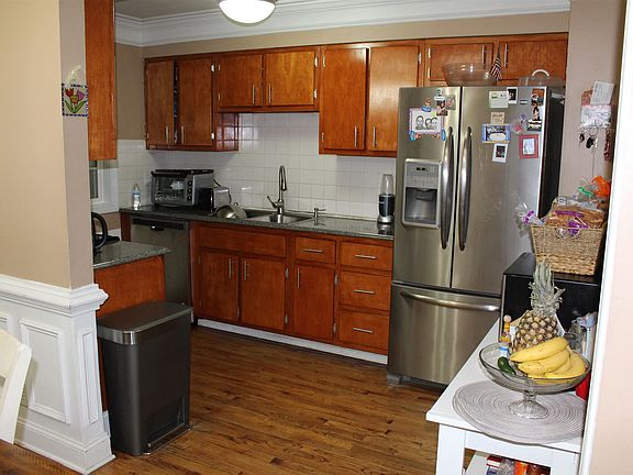 5th image of 2908 Eastbrooke Dr