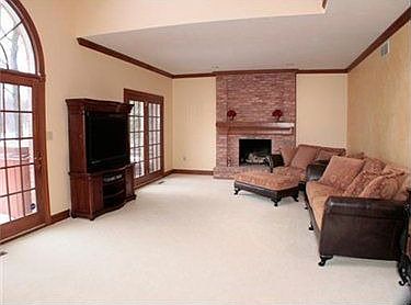 2nd image of 154 Laurel Oak Dr