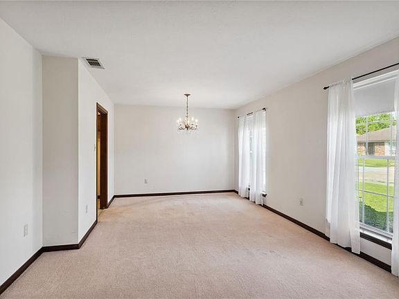 3rd image of 1812 Home Ave