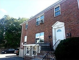 1st image of 623 Cummins Hwy APT B