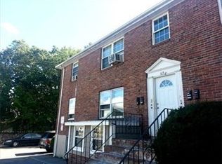 623 Cummins Hwy APT B, Hyde Park, MA 02136