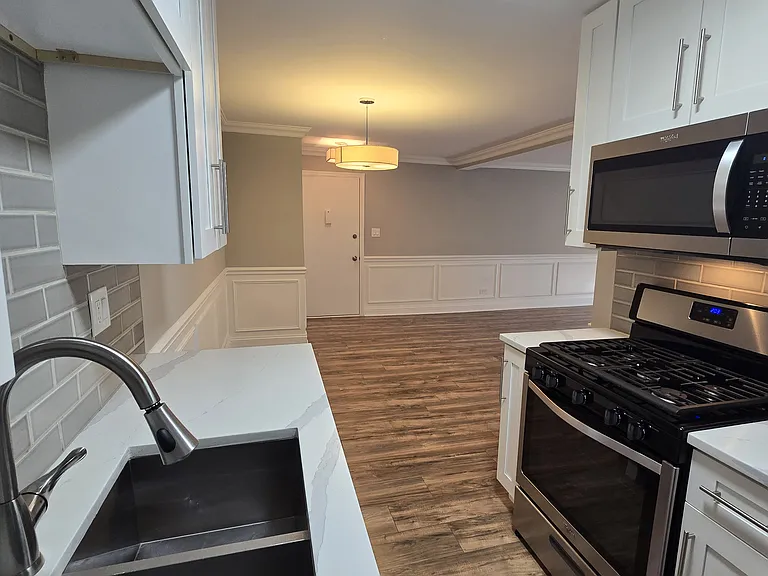 520 Hill Dr #304 — Photo 12