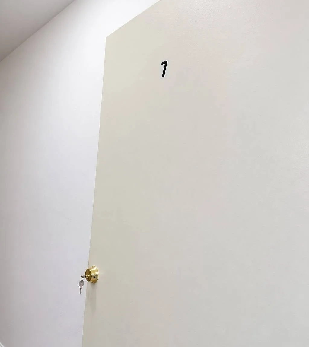 3 bed, 1.0 bath, $1,400 — Photo 2