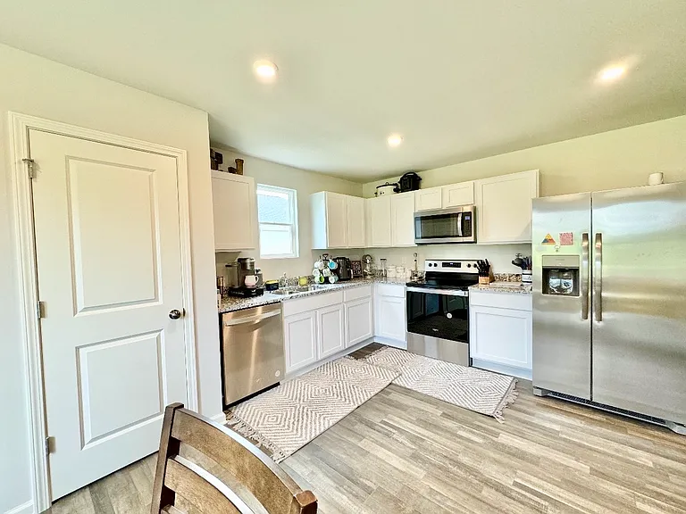 129 Elegance Way — Photo 4