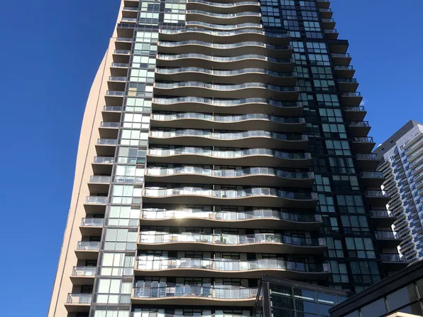 2900 Highway 7 Rd #2606, Vaughan, ON L4K 0G3