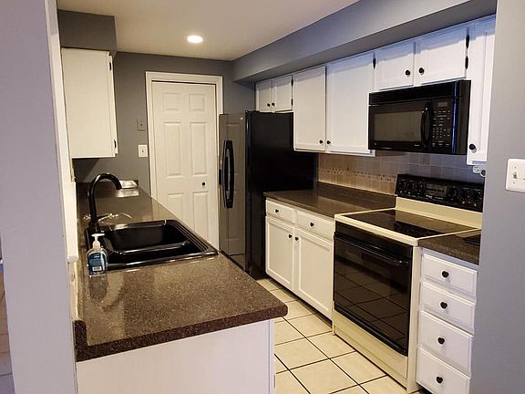 5th image of 20575 Shadyside Way #72-5
