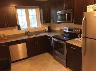 9 Captain Parker Arms APT 1, Lexington, MA 02421