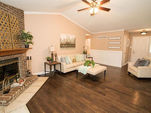 Wood-burning fireplace!