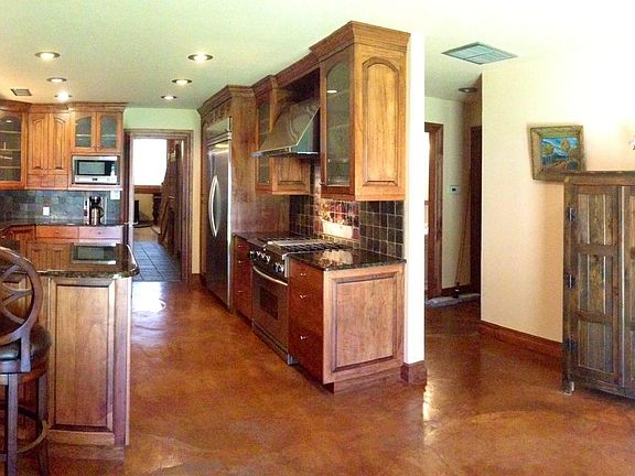 3rd image of 4808 Joem Ln NW