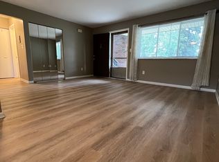 15515 E Ten Mile Rd #5, Eastpointe, MI 48021