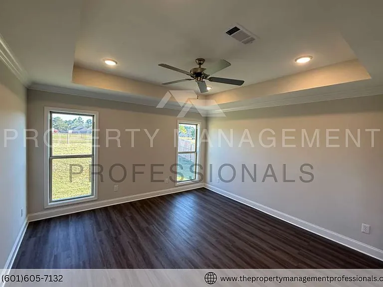 571 Patrick Farms Dr — Photo 13