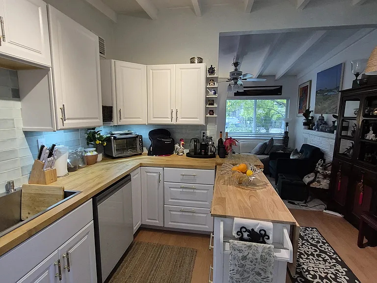1705 SW 14th St — Photo 8
