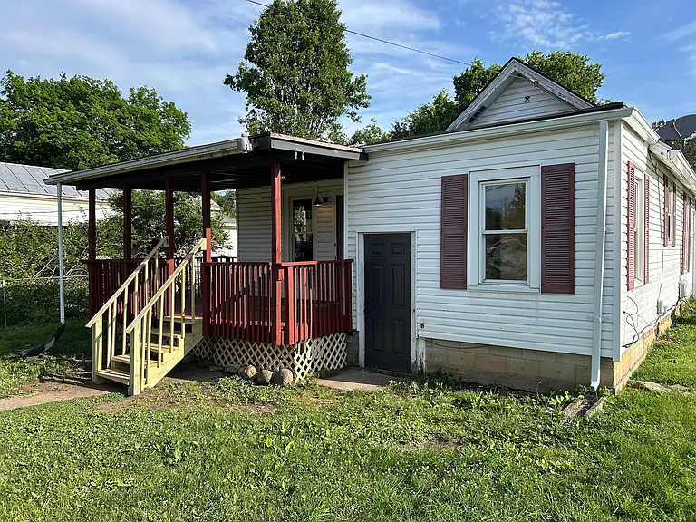 208 Greene St — Photo 3