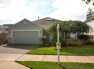 14950 SE Paddington Rd, Clackamas, OR 97015