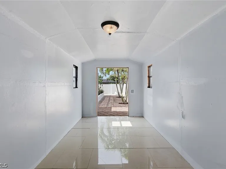 3016 SW 6th Pl — Photo 33