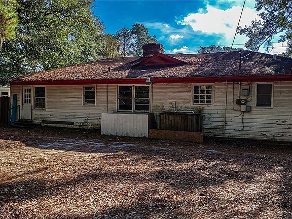 2nd image of 110 E Derenne Avenue