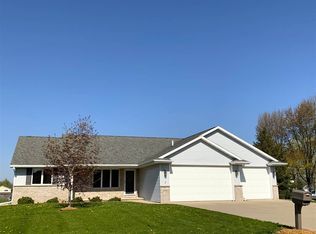 3281 N Outagamie St, Appleton, WI 54914