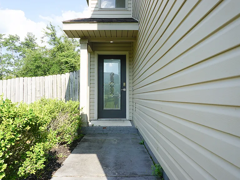 127 Bronze Cir — Photo 2