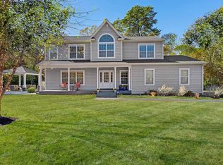 153 Newtown Rd, Hampton Bays, NY 11946