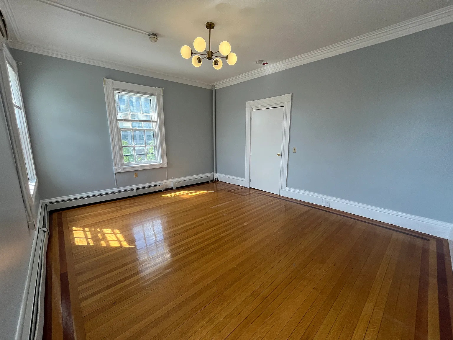 2 bed, 800 sqft, $2,650 — Photo 2