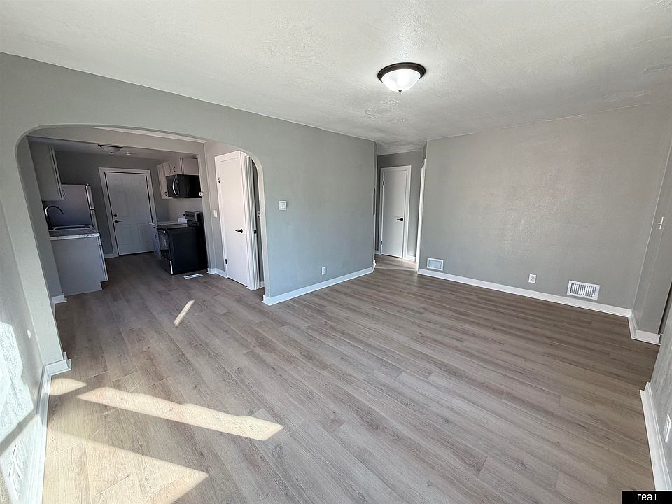 1st image of 3929 N 42nd St