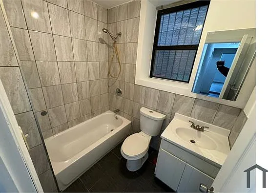 156 Grant Ave #B — Photo 6