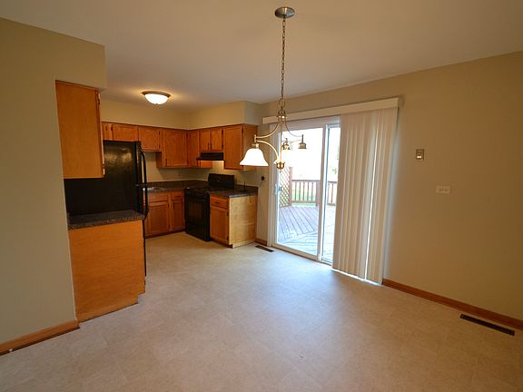 4th image of 1321 Prairie Ave