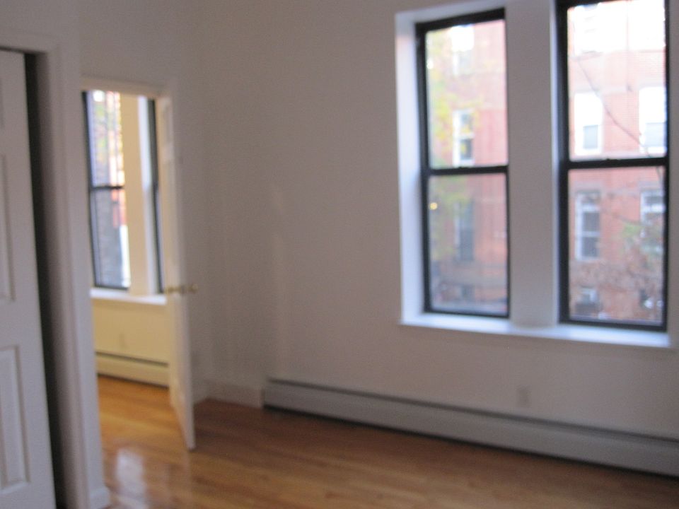 2nd image of 74 Garfield Pl #2R