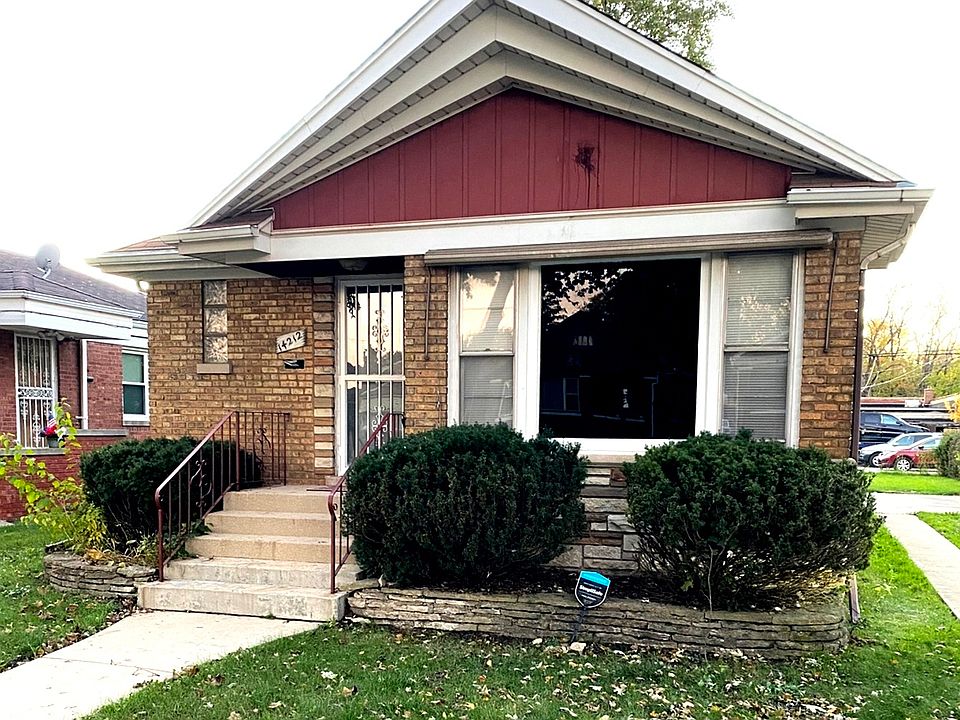 1st image of 14212 Emerald Ave