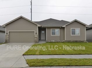 16513 Heather St, Omaha, NE 68136