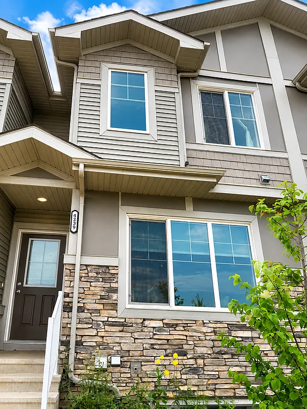 1 bed, 1.0 bath, $900 — Photo 1