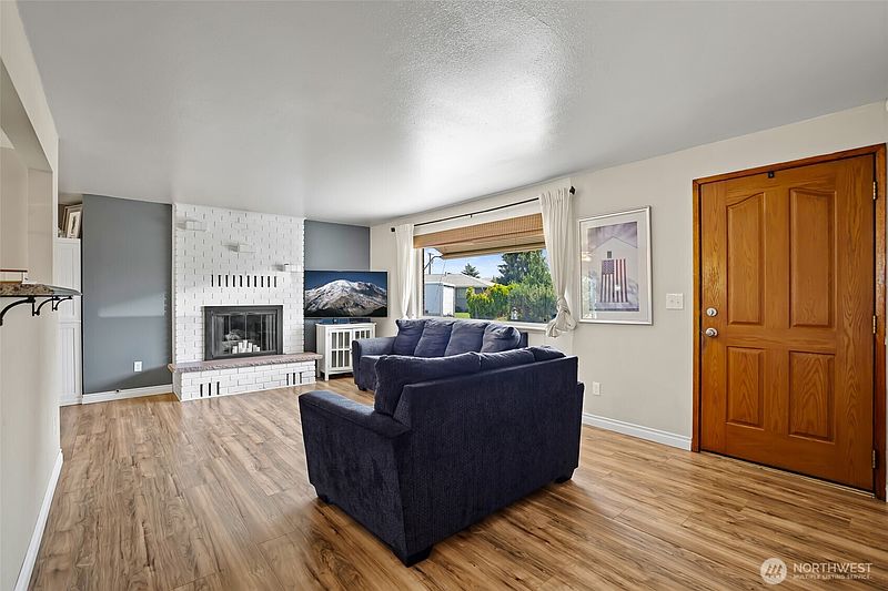 5th image of 4905 Bristol Way
