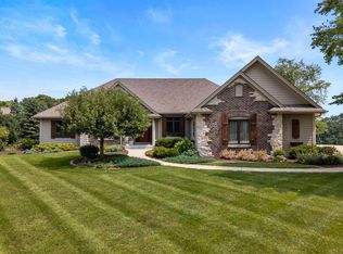458 Whispering Ridge Ct, Colgate, WI 53017