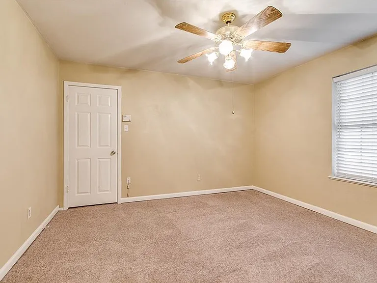2003 Heathwood Cir — Photo 19