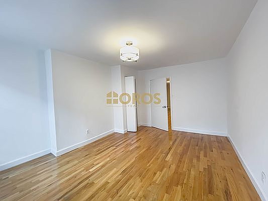 2nd image of 170 Avenue B APT 3S