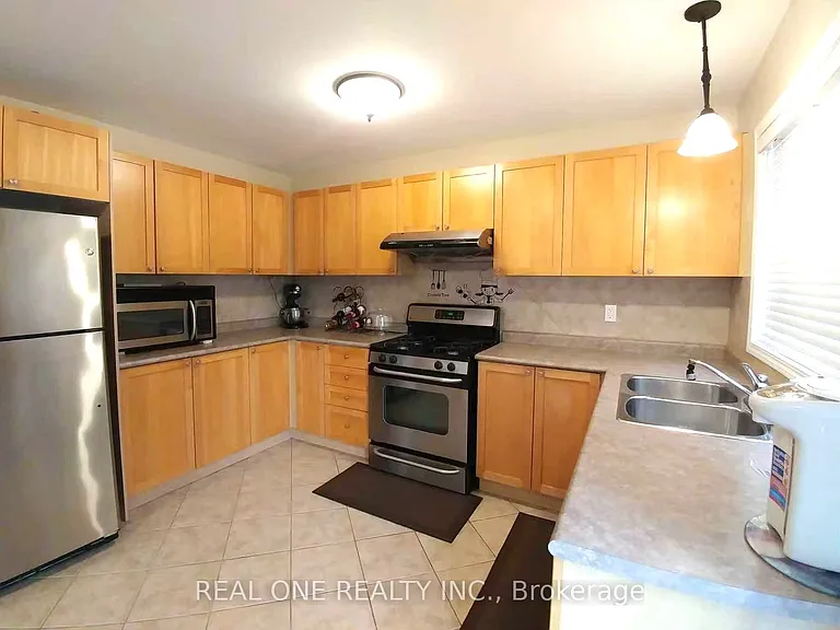 667 Bennett Blvd — Photo 8