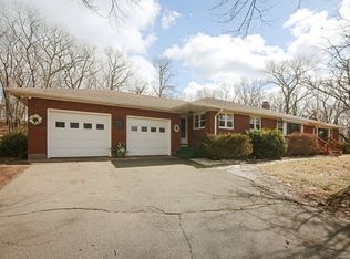 277 Box Mountain Dr, Vernon, CT 06066