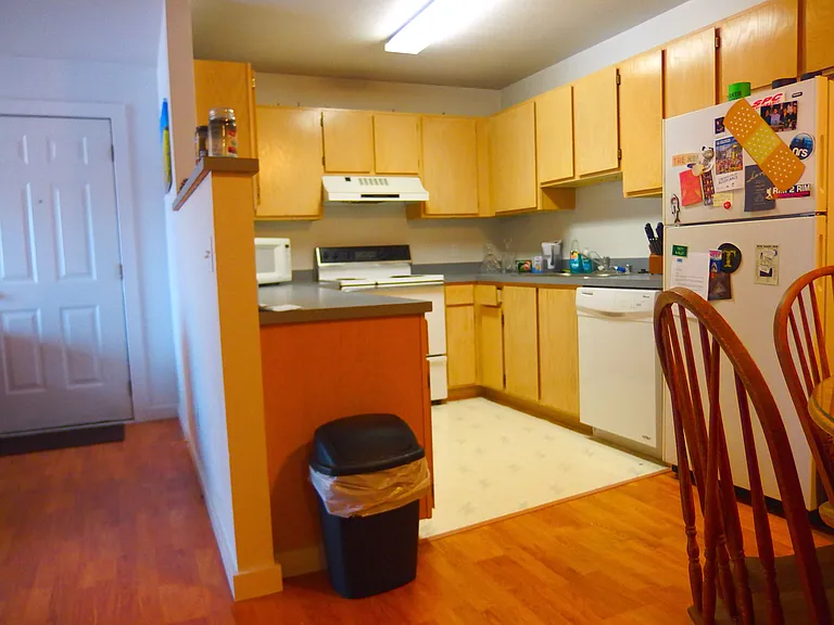 1424 Northwood Dr — Photo 8