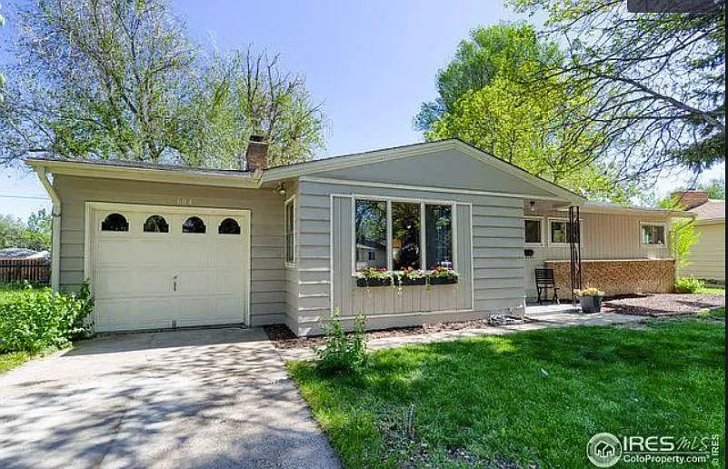 Building Photo - 604 Cook Dr