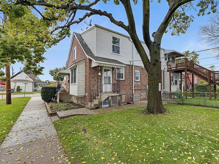 4447 Joliet Ave — Photo 26
