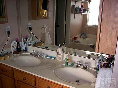 4th image of 150 Brushy Creek Ln