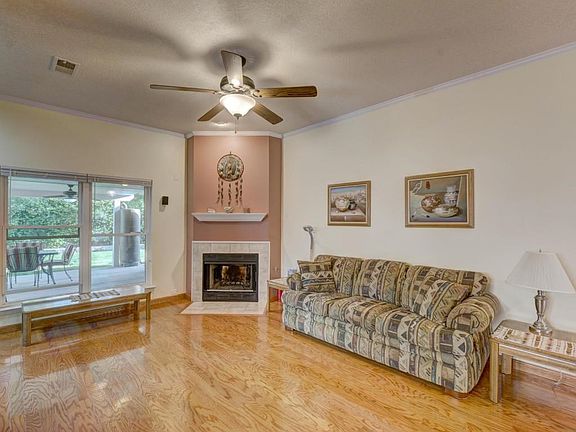 6300 Summerwood 1430