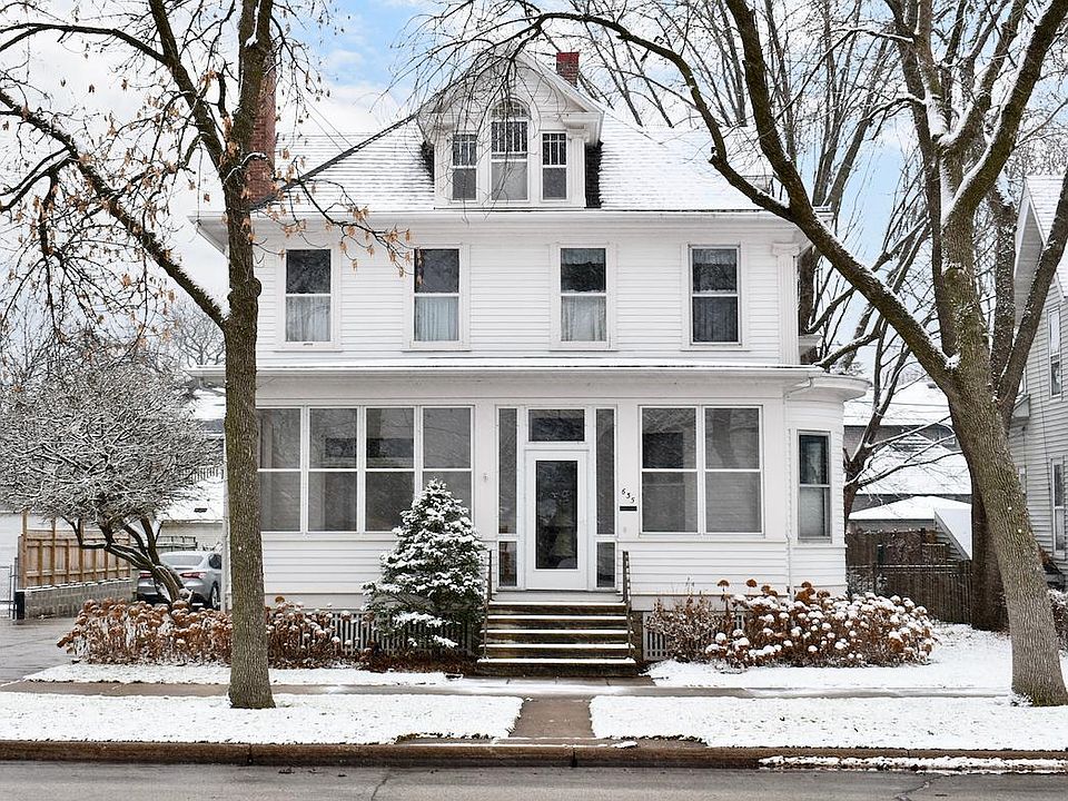1st image of 635 W Broadway St