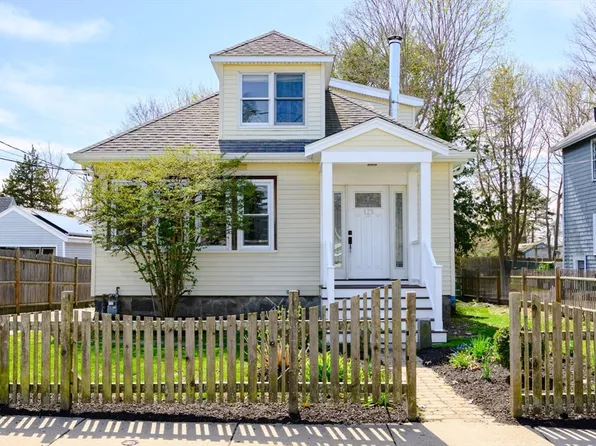 175 Dana Ave, Hyde Park, MA 02136