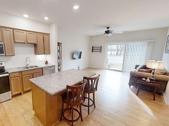 3rd image of 2104 Talbot Way #2104