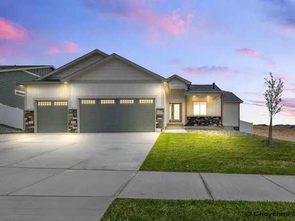 5117 Lasso Dr, Cheyenne, WY 82009