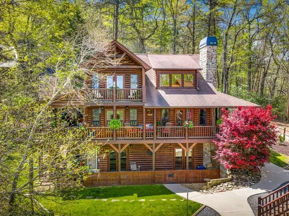 245 Davenport Mountain Rd, Blue Ridge, GA 30513